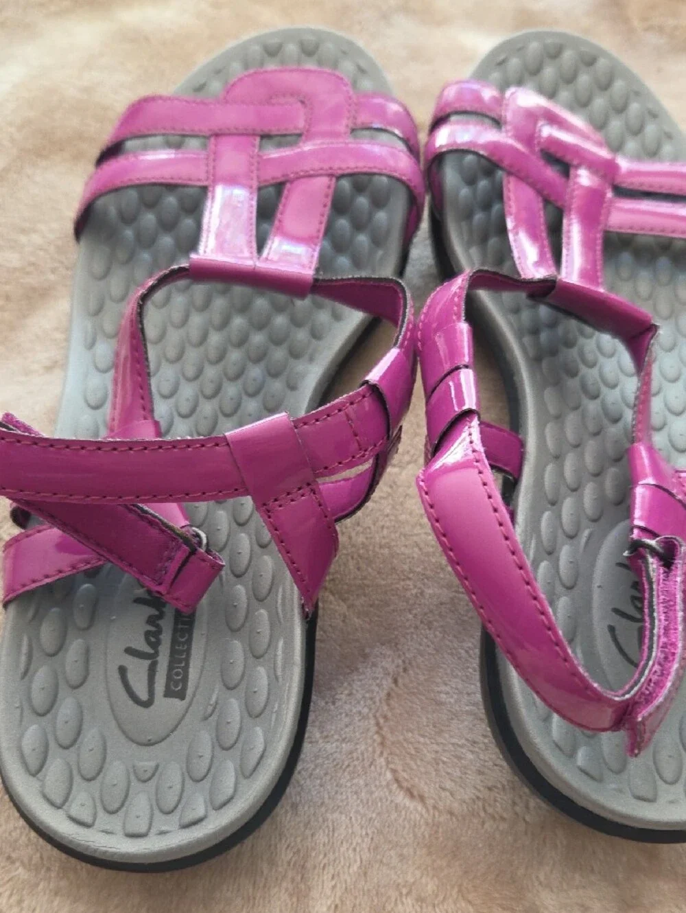 Clarks Magenta Strappy Comfort Sandals